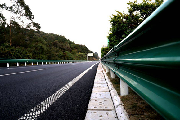 绵阳高速公路护栏的常用类型